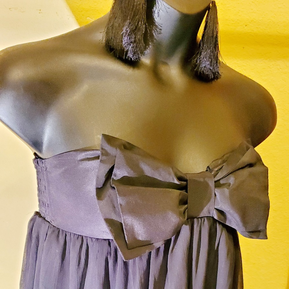 Black bow top
